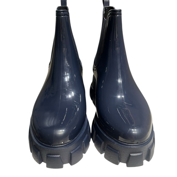 Forever Navy Blue Chelsea Ankle Boots - Size 7.5 - Picture 2 of 7